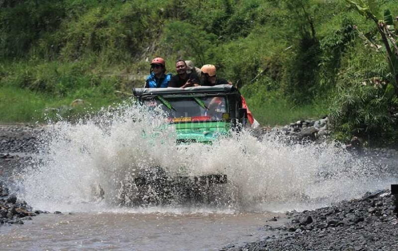 Yogyakarta: Mt. Merapi Sunrise, Jomblang & Pindul Cave Tours - Lunch and Rest