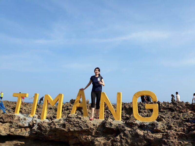 Yogyakarta: Pindul Cave Tubing and Timang Beach Tour - Itinerary Highlights