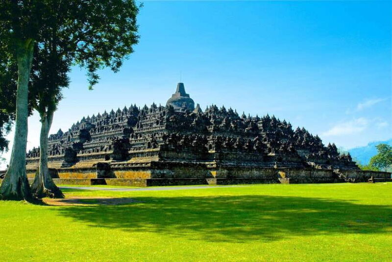 Yogyakarta: Prambanan, borobudur climb up temple & Ramayana - Practical Details and Tips
