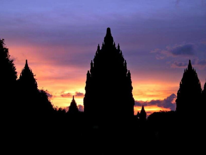 Yogyakarta: Prambanan, borobudur climb up temple & Ramayana - FAQs