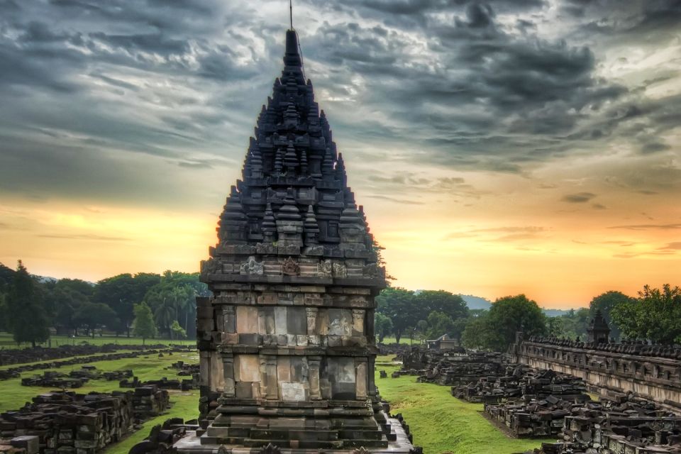Yogyakarta: Prambanan Temple Afternoon Guided Tour - Legendary Love Story of Roro Jonggrang