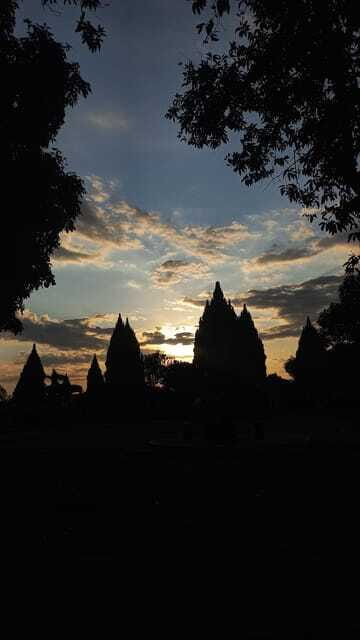 YOGYAKARTA : Prambanan Temple and Pindul Cave Adventure - FAQ
