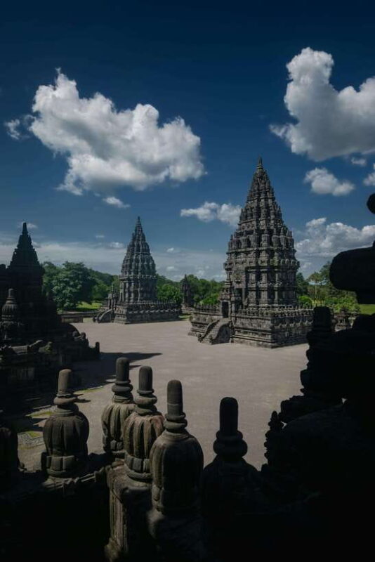 Yogyakarta : Prambanan temple + cycling - Key Points