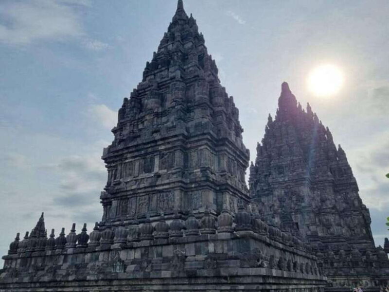 Yogyakarta Private Tour Prambanan Temple and Sultan Palace - What to Expect from the Tour