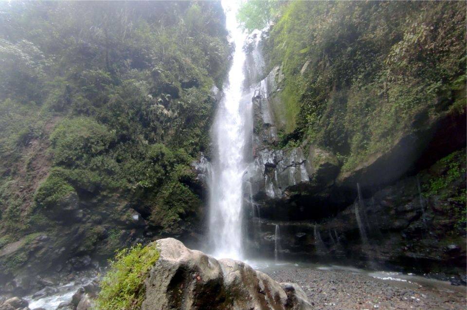 Yogyakarta: Selogriyo Temple, Rice Terraces & Waterfall Tour - Fitness and Preparation