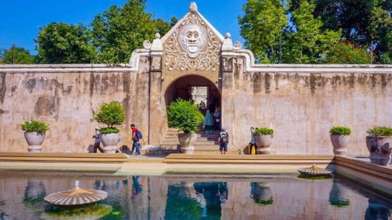 Yogyakarta: Sultan Palace, Water Castle & Mount Merapi Tour - Who Should Consider This Tour?