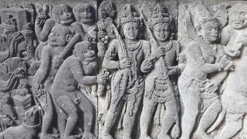 Yogyakarta : Sultan Palace WaterCastle and Prambanan Guided - How This Tour Adds Value