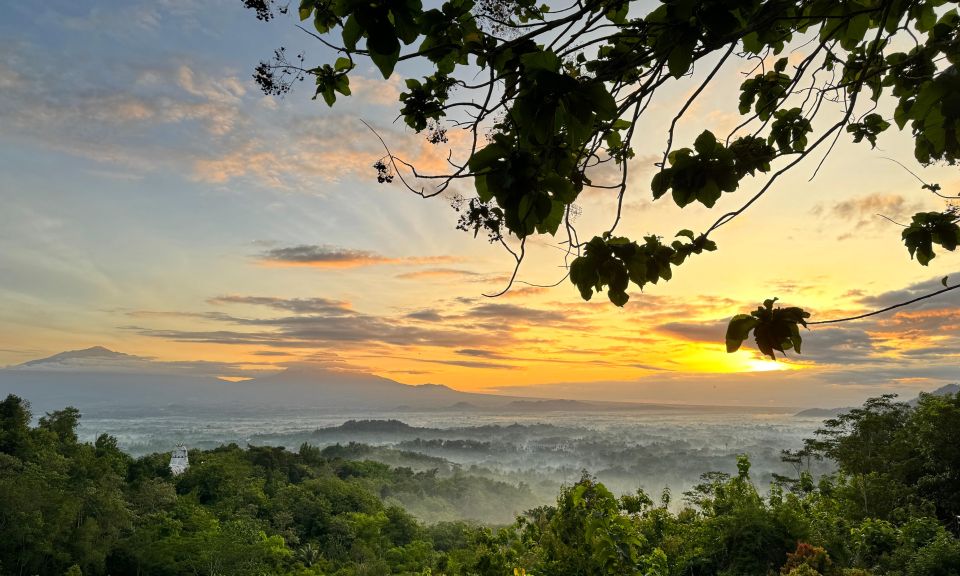 Yogyakarta: Sunrise at Borobudur Half-Day Trip With Pickup - Sunrise Viewing Experience