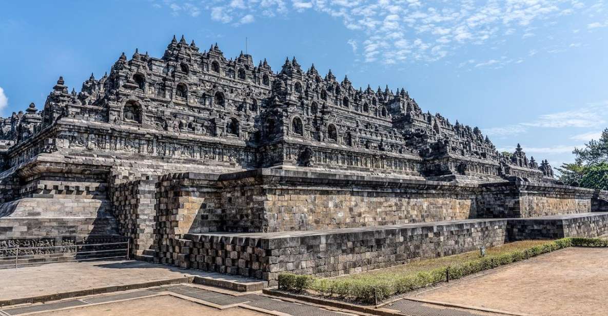 Yogyakarta: Sunrise at Mount Merapi, Borobudur, & Prambanan - Key Points
