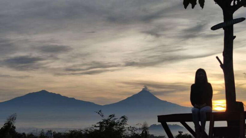 Yogyakarta; Sunrise at view point and Borobudur Cycling tour - A Visual Feast: Sunset and Sunrise in Borobudur