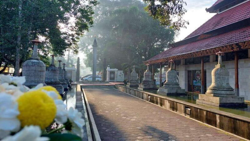 Yogyakarta: Sunrise setumbu, Borobudur and Prambanan Tour - FAQ