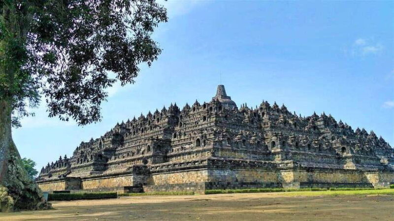 Yogyakarta: Tailor-Made Tour with English Speaking Driver - Why Consider a Tailor-Made Tour in Yogyakarta?