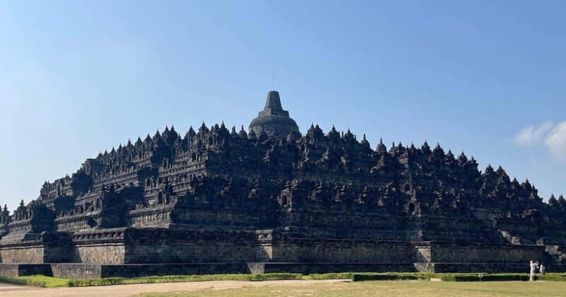 Yogyakarta: Transfer & Tour Borobudur and Prambanan Temples - Cost and Value Analysis