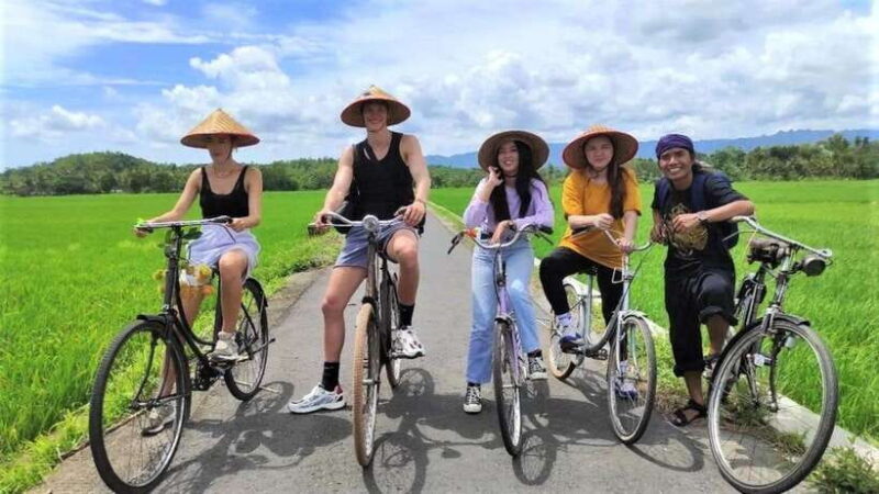 Yogyakarta: Village Cycling Tour with Classic Bicycle - Visiting Home Industries & Learning Local Wisdom