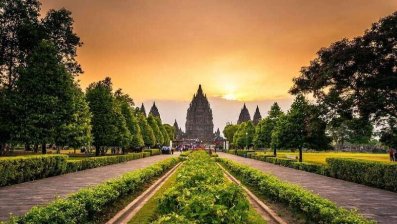 YOGYAKARTAA ; Pindul cave And Prambanan Tempel Sunset - What’s Included and What to Consider