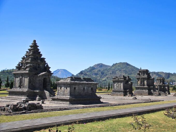 Yogyakarta:Dieng Plateau,Sunrise, Crater, Color Lake &Temple - Visiting Arjuna Temple Complex