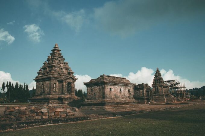 Yogyakarta:Dieng Plateau,Sunrise, Crater, Color Lake &Temple - Frequently Asked Questions