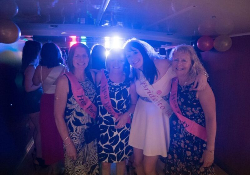 York: Party Cruise with Drink, Dinner, and DJ - What to Expect: An Evening of Fun and Views