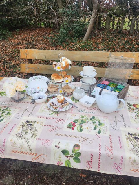York: Private Horse-Drawn Carriage Ride and Afternoon Tea - Booking Your Ride