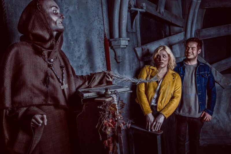 York: The York Dungeon Entry Ticket - Immersive 360-Degree Storytelling Sets