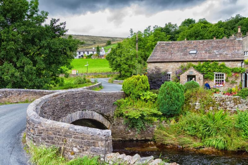 Yorkshire: Tour Gear in a Box - Exploring Yorkshire Dales