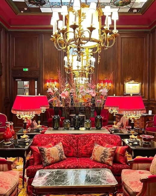 Your Personal Local Assistent for Authentic Experiences - Exploring Vienna Through a Local Lens