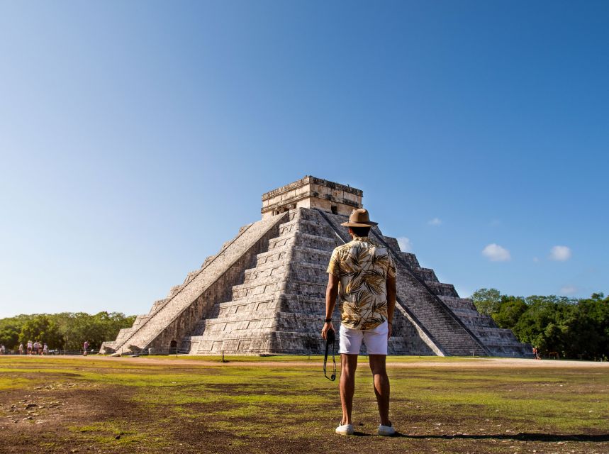Yucatan Peninsula: Guided Tour of Xel-Ha and Chichen Itza - Day 1: Xel-Há Park