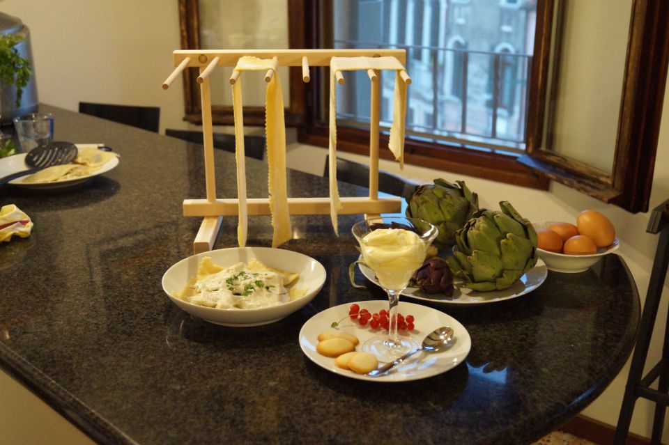 Yummy Cooking Class In Venice - The Instructor and Location