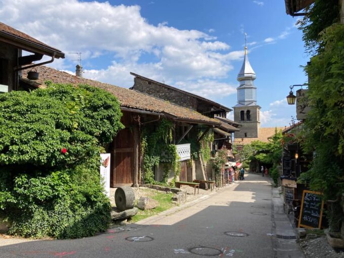 Yvoire Medieval Village : Walking Guided Tour - Tour Details and Recommendations
