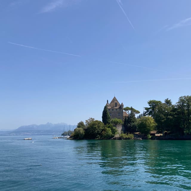 Yvoire Medieval Village : Walking Guided Tour - Ask Away