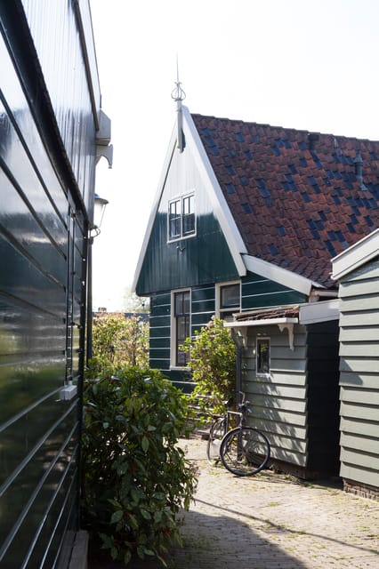 Zaandijk: Chocolate Walkabout Tour & Chocolate Tasting - Good To Know