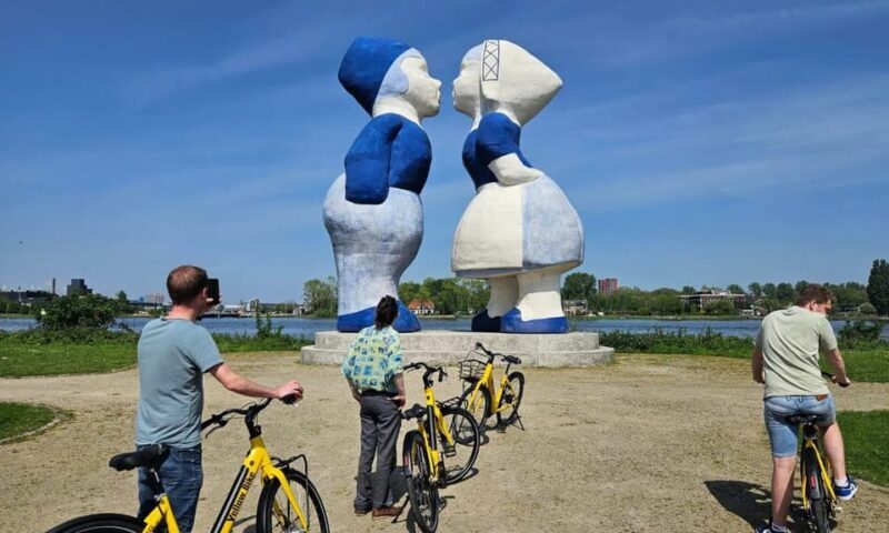 Zaanse Schans: E-bike day trip: Windmills, Cheese and Nature - An In-Depth Look at the Zaanse Schans E-bike Tour
