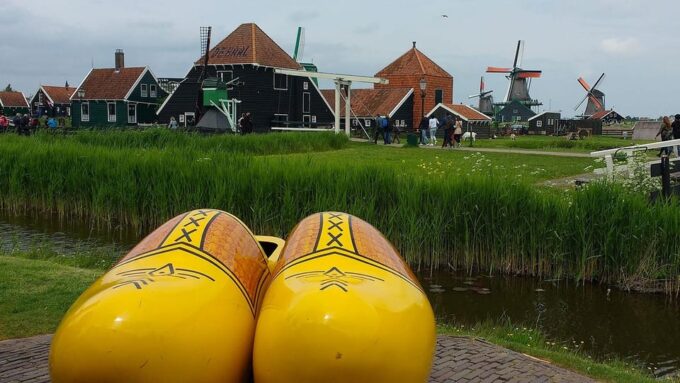 Zaanse Schans: Half-Day Private Guided Tour - Travel Tips