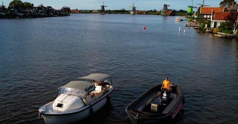 Zaanse Schans: Private Cruise + Live Guide + Drinks Included - FAQ