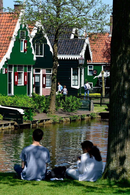 Zaanse Schans: Windmill & Museum Entry Ticket W/ Audio Guide - Audio Guide Features