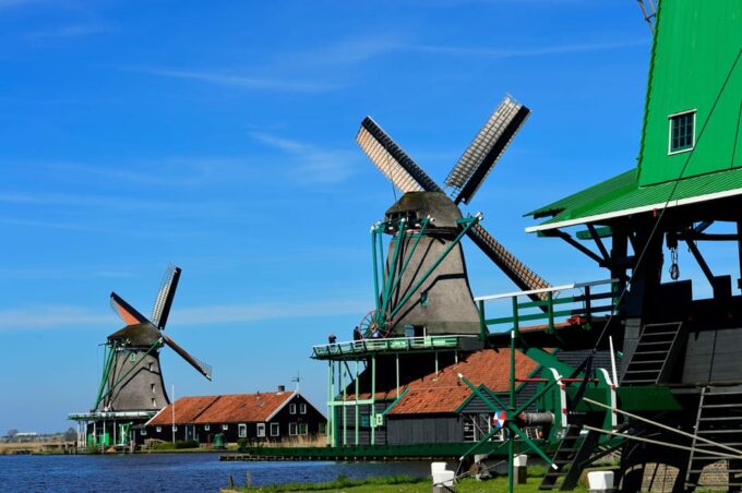 Zaanse Schans: Windmill & Museum Entry Ticket W/ Audio Guide - Tips for Visiting Zaanse Schans