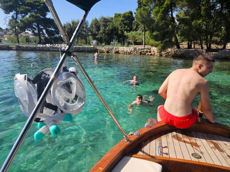 Zadar: 3 Islands Snorkeling Cruise with Prosecco - What’s Included: Value and Comfort
