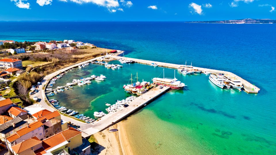 Zadar Airport: Private Transfer to or From Privlaka - Professional Drivers