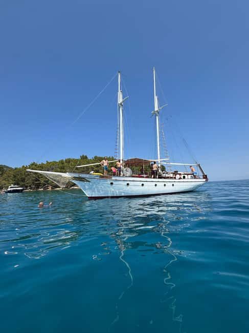 Zadar: Cruise aboard an Authentic Wooden Boat with Drinks - A Closer Look at the Experience