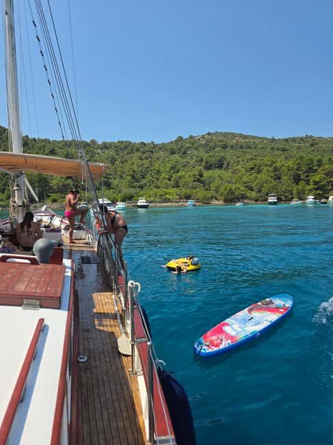 Zadar: Cruise aboard an Authentic Wooden Boat with Drinks - Who Will Love This Tour?