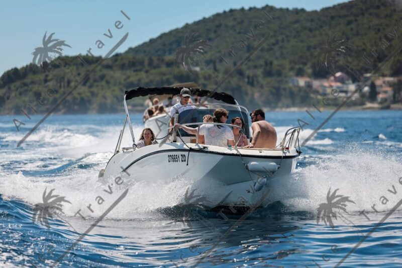 Zadar: Hop-On Hop-Off Speedboat Tour With 3 Stops & Drinks - Accessibility and Arrival
