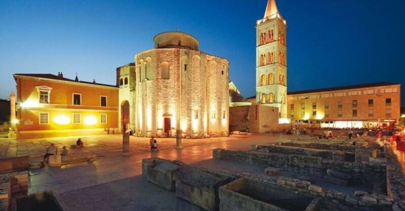 Zadar: Old Town Evening Group Guided Walking Tour - Key Points