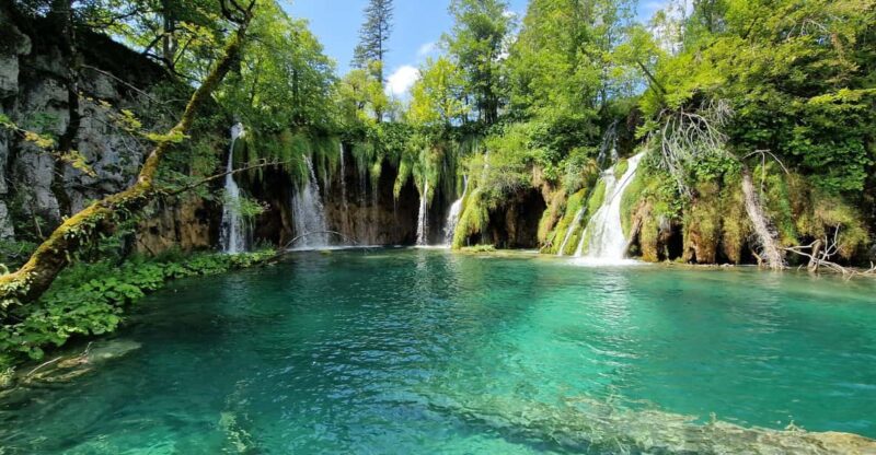 Zadar: Plitvice Lakes Day Trip With Guide and Boat Tour - Good To Know
