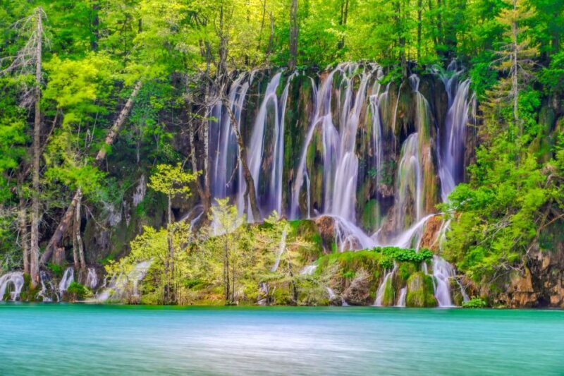 Zadar: Plitvice Lakes with Boat Ride and Zadar Old Town Tour - Key Points