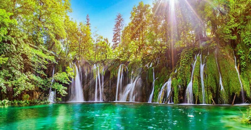 Zadar: Plitvice Lakes with Boat Ride and Zadar Old Town Tour - Navigating the Tour Experience