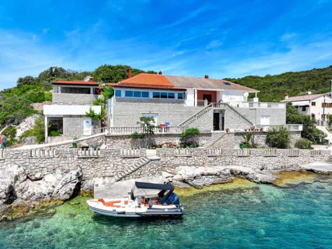 Zadar: Speedboat Tour Best of 4 Islands 6 Stops With Lunch! - Customer Feedback