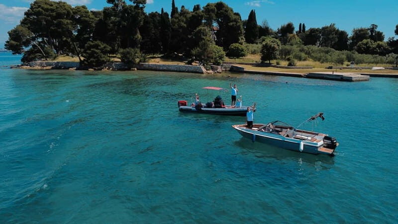 Zadar: Speedboat Tour with Snorkeling & Fruit - How the Tour Keeps Its Balance