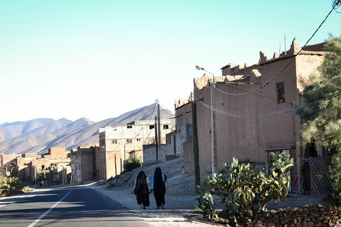 Zagora Desert and Draa Valley Day Trip From Ouarzazate - Exploring Tamegroute