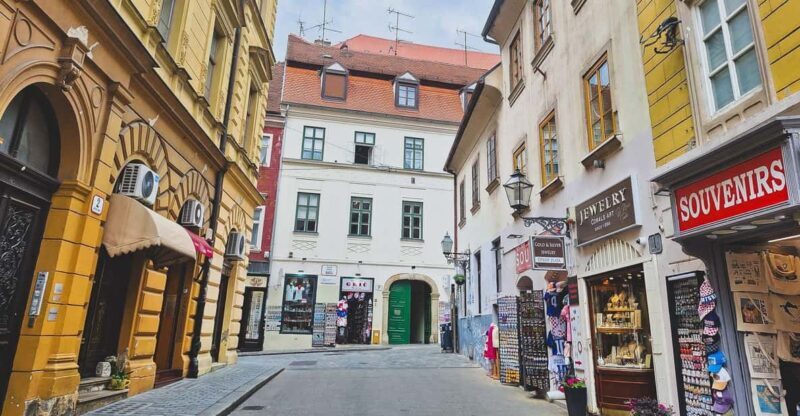 Zagreb: Explore with an Art Historian  Private Walking Tour - FAQ