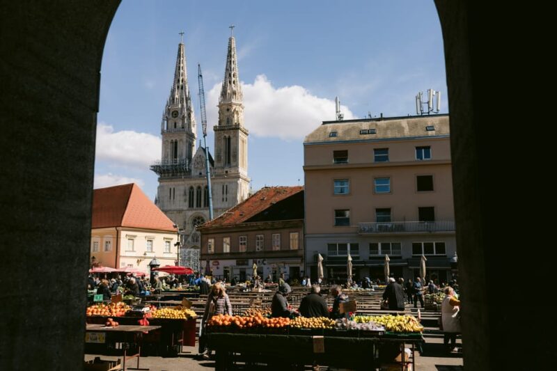 Zagreb: Most Instagrammable Photo Spots Guided Tour - Customer Reviews